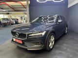 Volvo V60 Cross Country B4 AWD*3J.GARANTIE*AHK*PANO* - Volvo V60 Cross Country mit Anhängerkupplung
