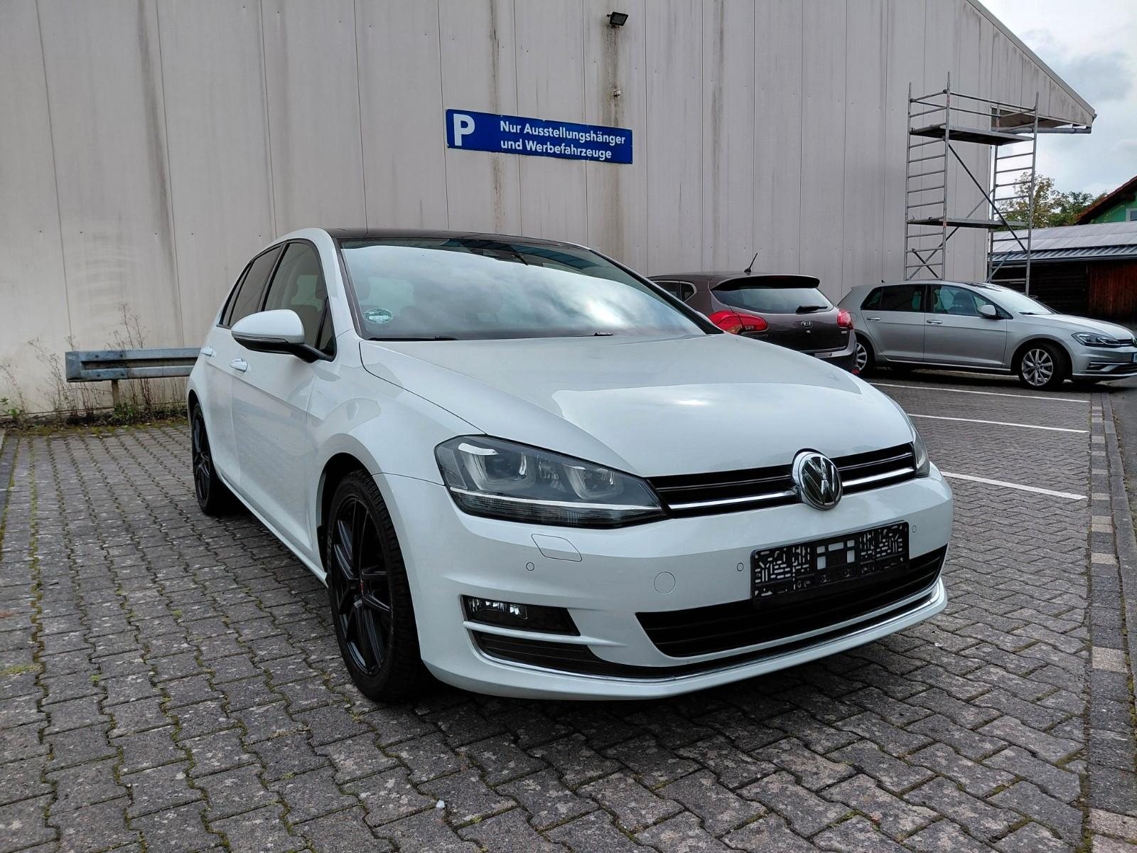 Volkswagen Golf VII Lim. Highline BMT*Panorama * Neu TÜV
