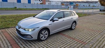 Volkswagen Golf - 1