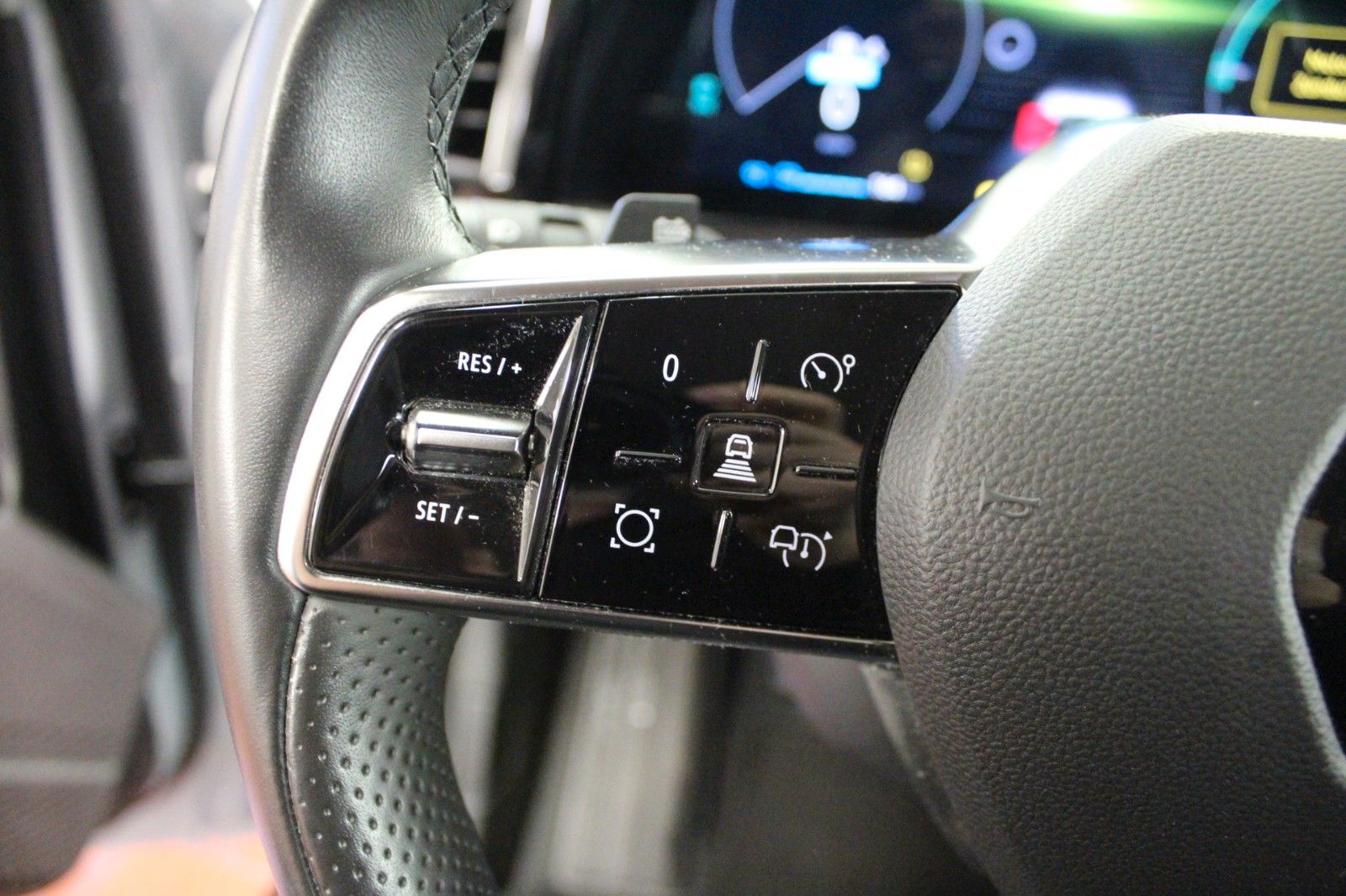 Fahrzeugabbildung Renault Megane E-Tech Equilibre Boost charge