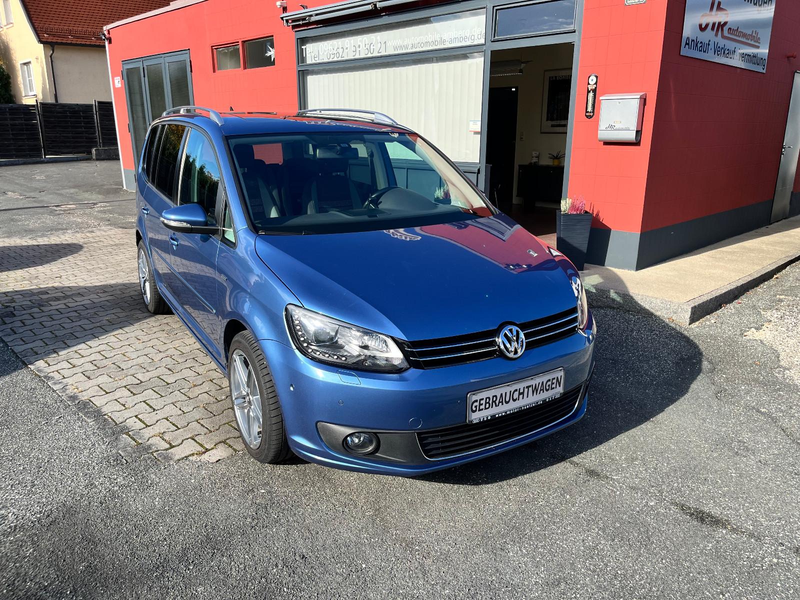 Volkswagen Touran 1.4 TSI LIFE 7 Sitze AHK Xenon Pano Navi