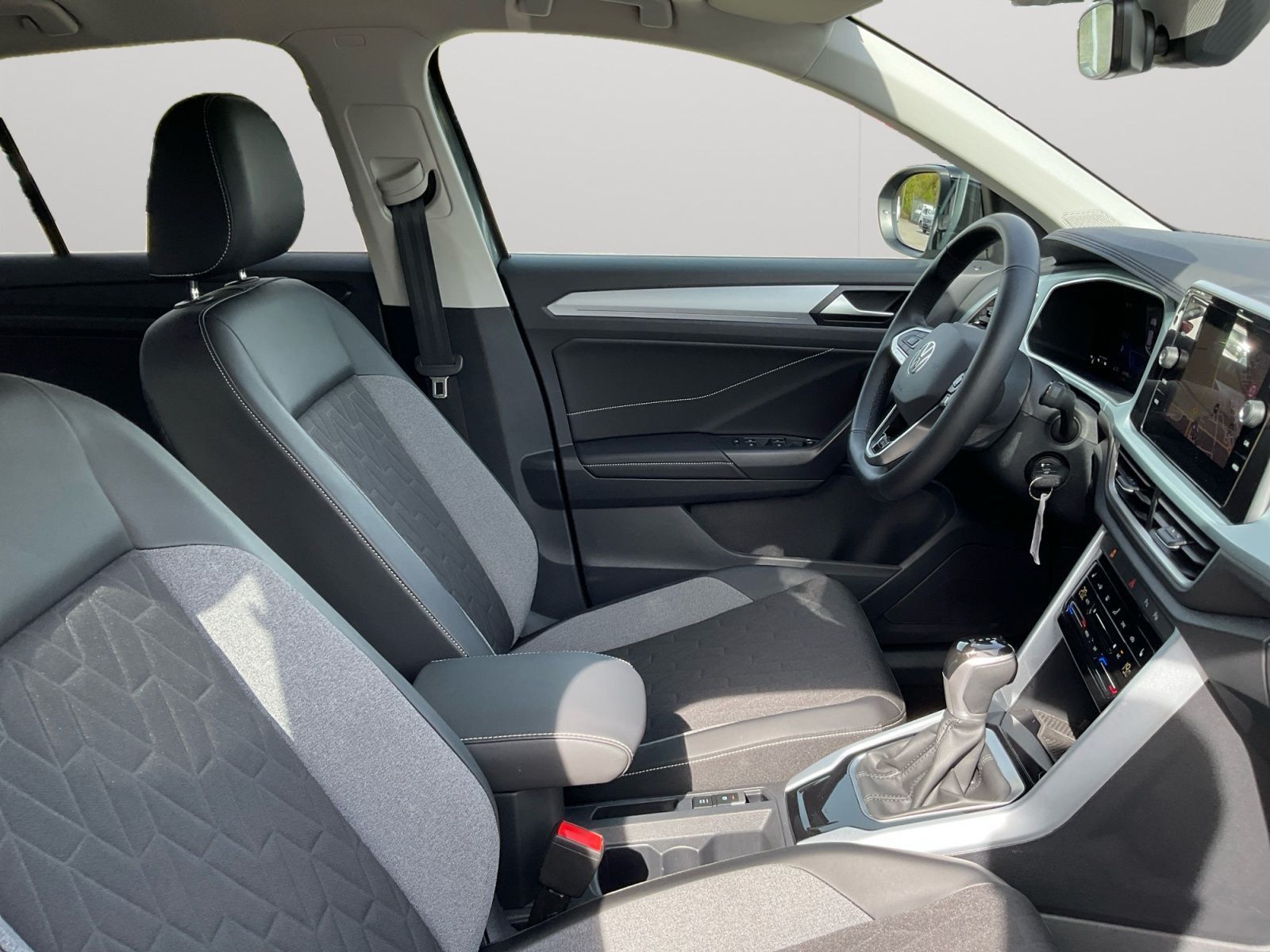 Volkswagen T-Roc - Bild 15