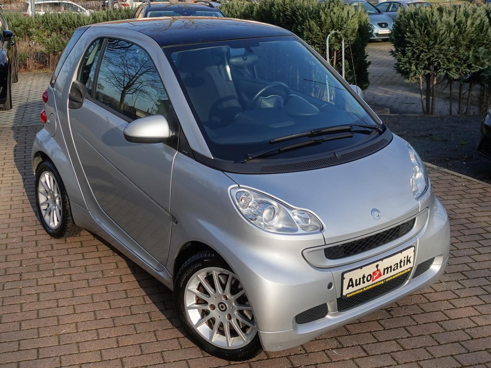 Smart fortwo coupe Passion mhd 71 PS Softouch Pano Alu