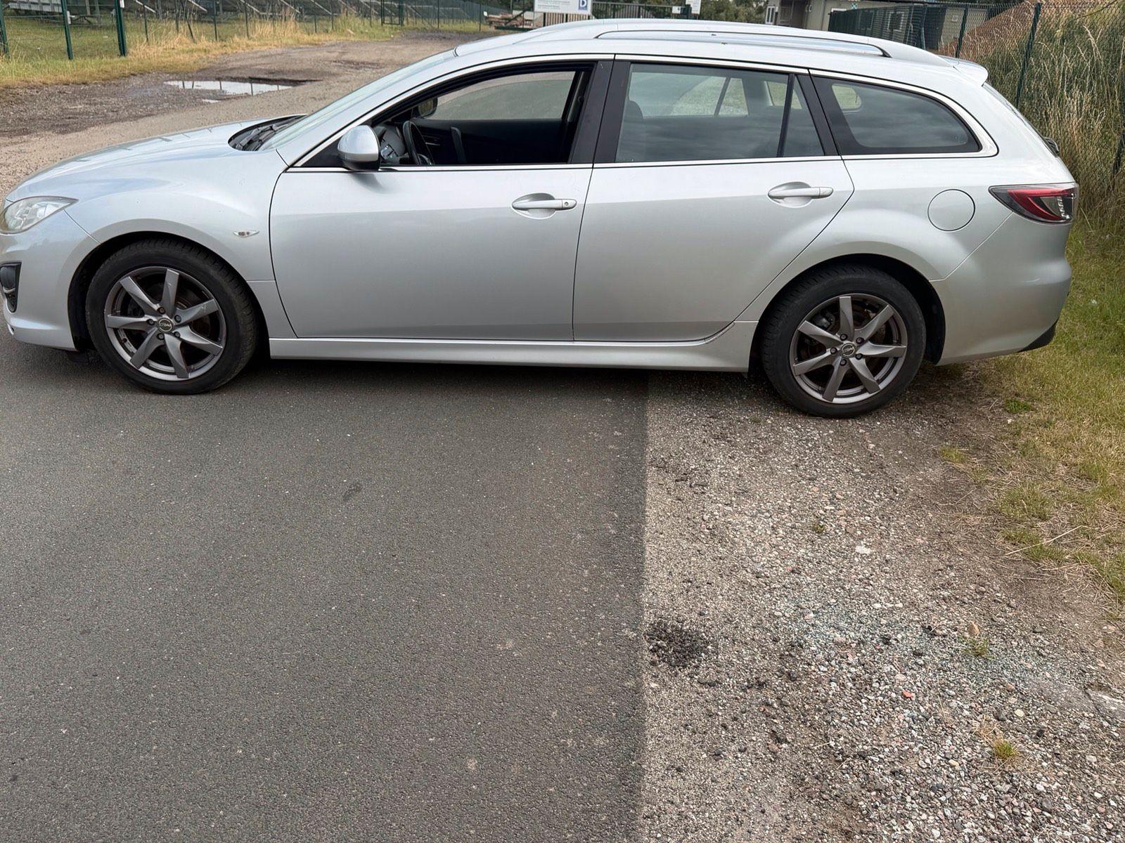 Mazda 2 2011 — photo 5