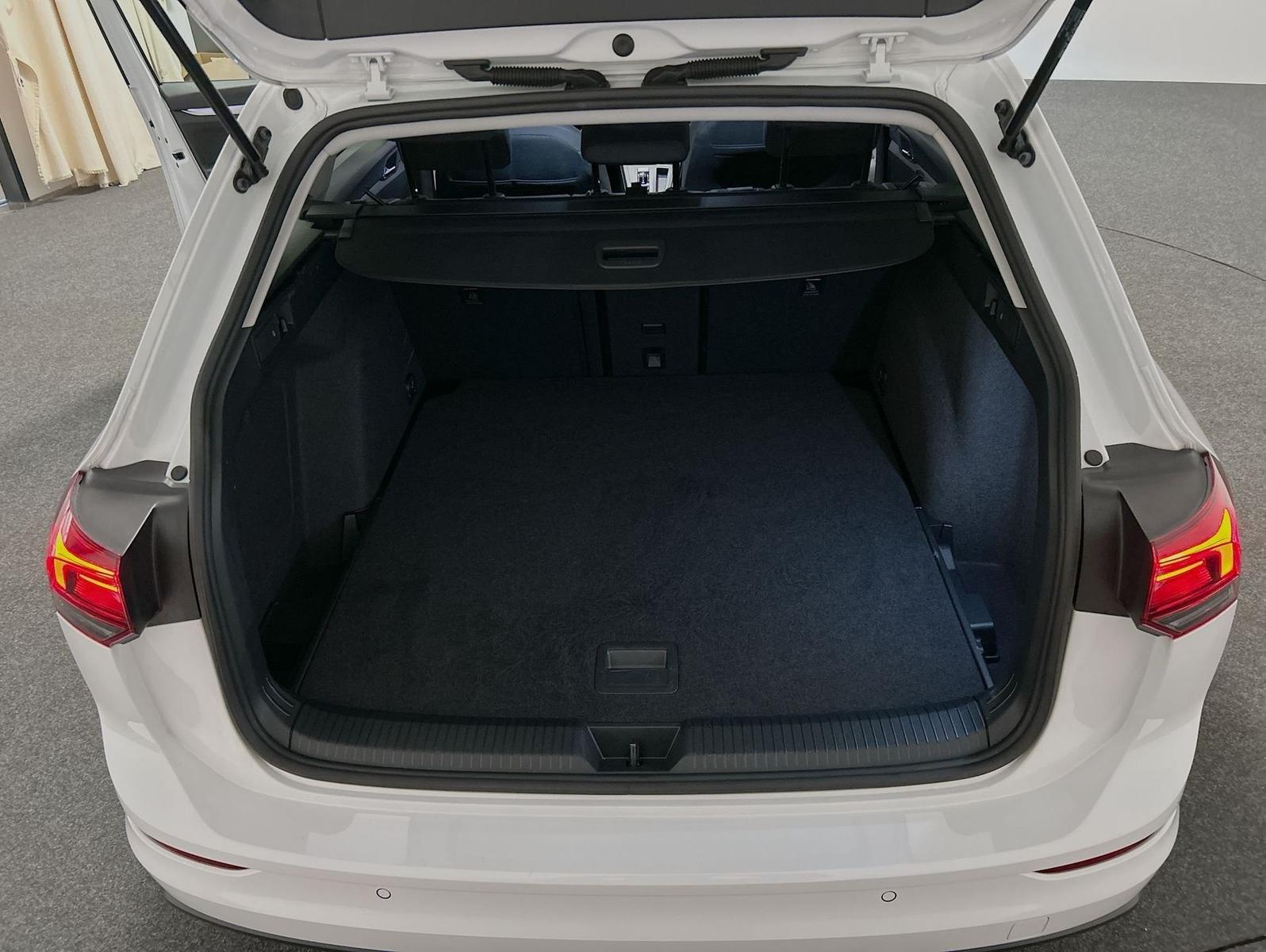 Volkswagen Golf VIII Variant 2.0TDI DSG Life, миниатюра 18