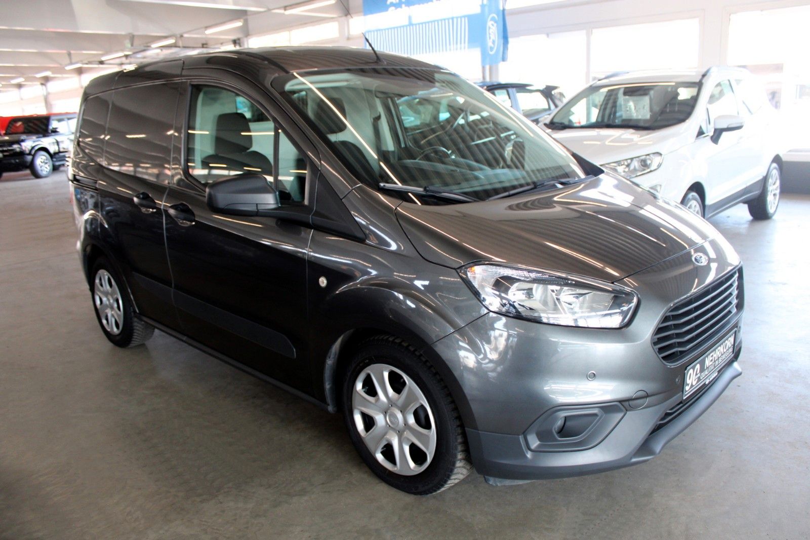 Fahrzeugabbildung Ford Transit Courier TDCI TREND KLIMA AHK WinterPaket