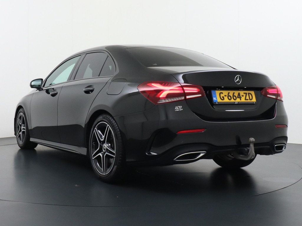 Mercedes-Benz A 200 AMG Business Solution | AHK Wegklapbaar |