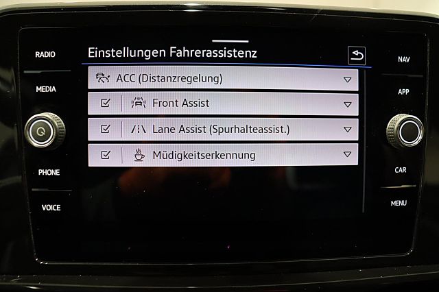 T-Roc Style 1.0 TSI BlackStyle AHK Winterr. ACC 