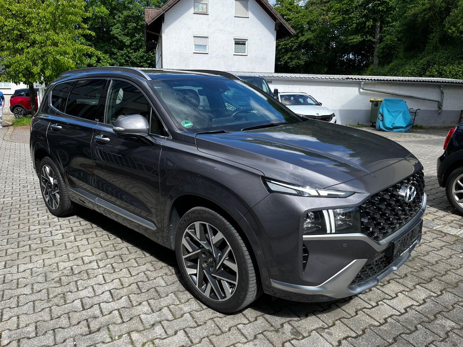 Hyundai Santa Fe Signature 4WD