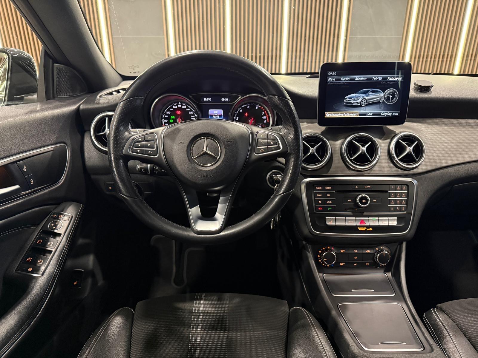 MERCEDES-BENZ CLA 200 SHOOTING BRAKE 1.6 156ch BVA Sièges sport chauffants Historique présent - 2EME MAIN