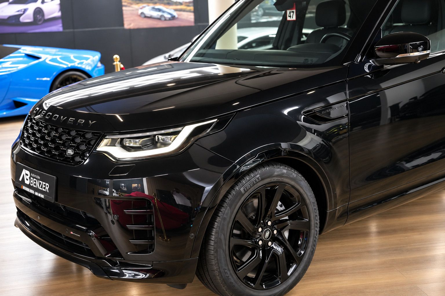 Fahrzeugabbildung Land Rover Discovery R-Dynamic AWD/7-SITZER/360'°Cam/AHK