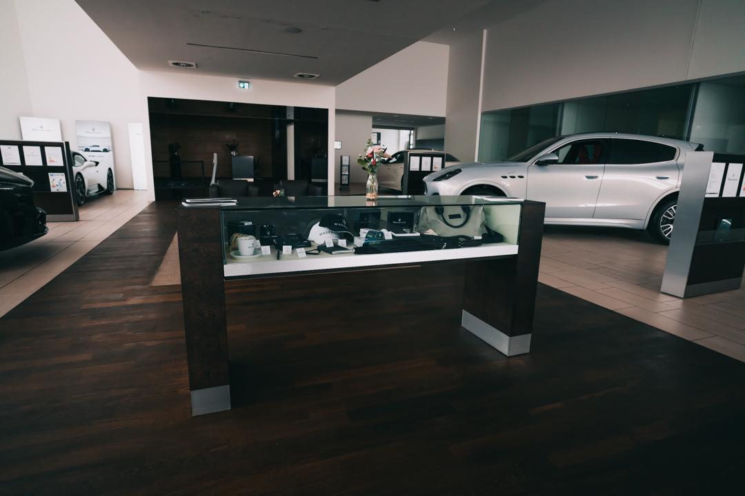 showroom-image-main