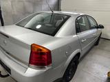 Opel Vectra C 2.2 - Opel Vectra mit Benzin-Antrieb: Limousine, 2.2