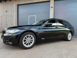BMW 520 5 Touring 520 d xDrive *LASER *HUD *Kamera - BMW Gebrauchtwagen von 2023