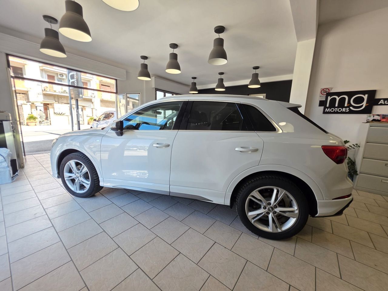 Audi Q3 35 TDI S tronic s-line edition ITALIANA imagem 2