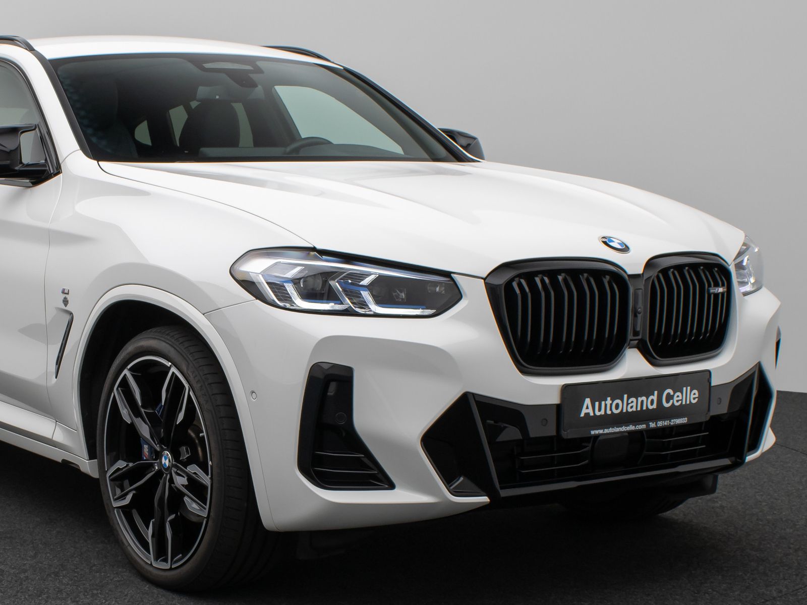 Fahrzeugabbildung BMW X4 M40d  360° HUD HiFi Laser Komfort AHK 21Zoll