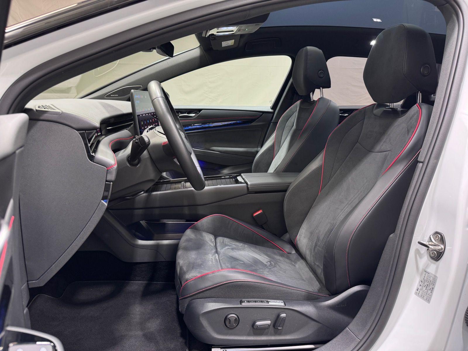 Volkswagen ID.7 Tourer GTX | MATRIX NAVI PANO HARMAN AHK
