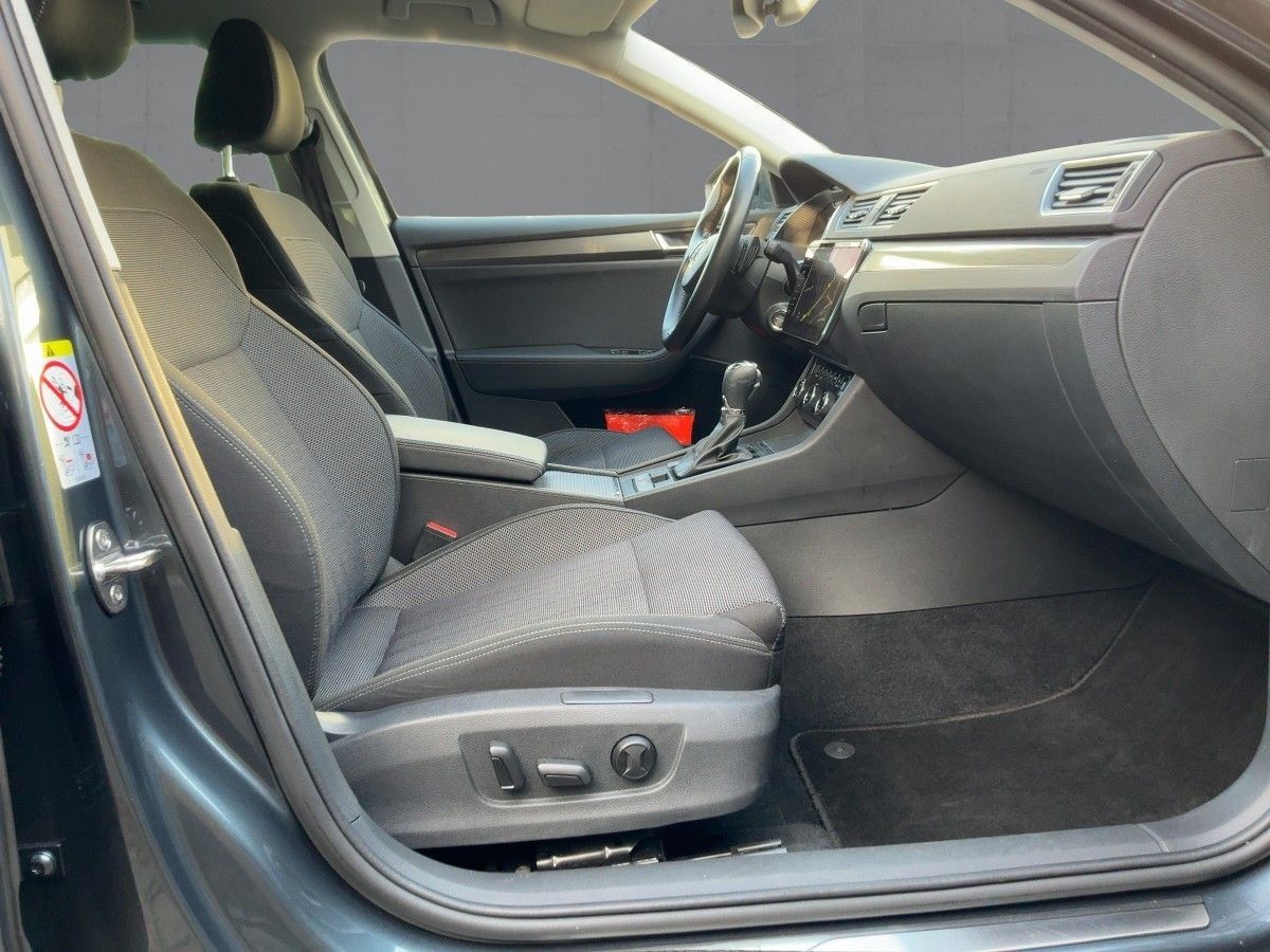 Skoda Superb - Bild 12