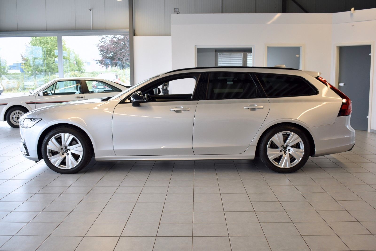 Volvo V90 Kombi R Design AUT./LED/NAVI/Sportsitze NAPP foto 4