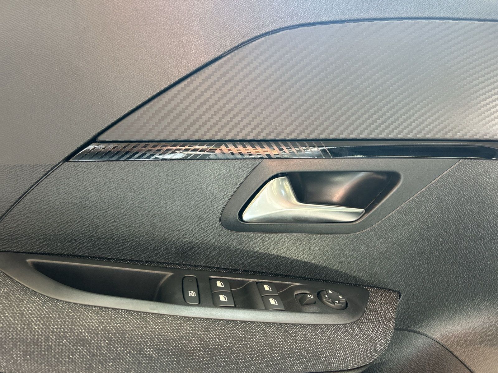 Peugeot 208 - Bild 10