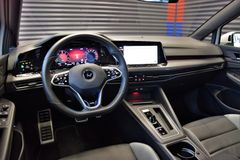 Fahrzeugabbildung Volkswagen Golf GTE eHyb. Pano IQ-Light ACC Sitzlüftung AHK