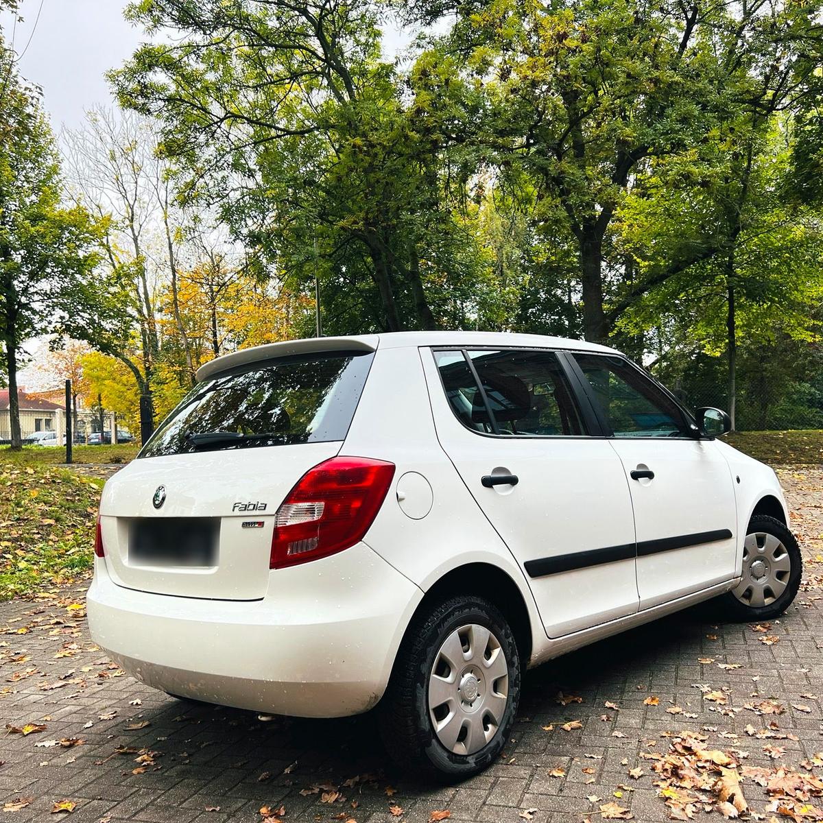 Skoda Fabia 2012 — photo 8