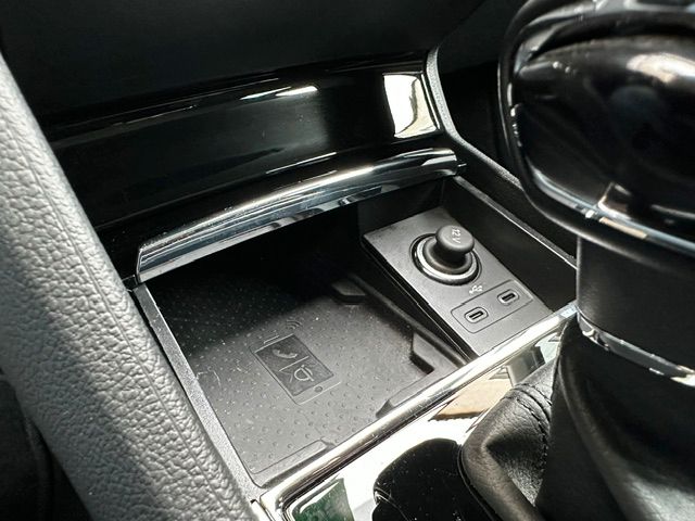 Karoq Tour MATRIX;ALARM;BFS;CARPLAY