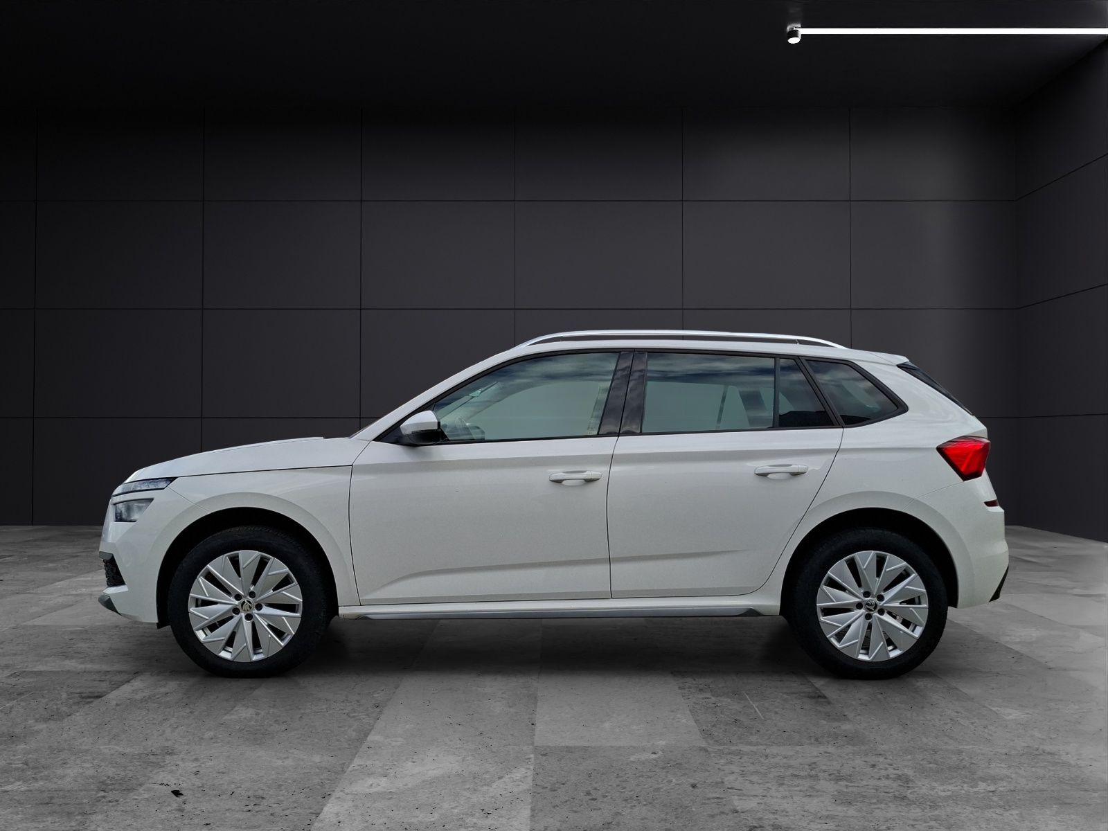 Fahrzeugabbildung SKODA Kamiq TSI Style LED Navi AID GRA PDC SH