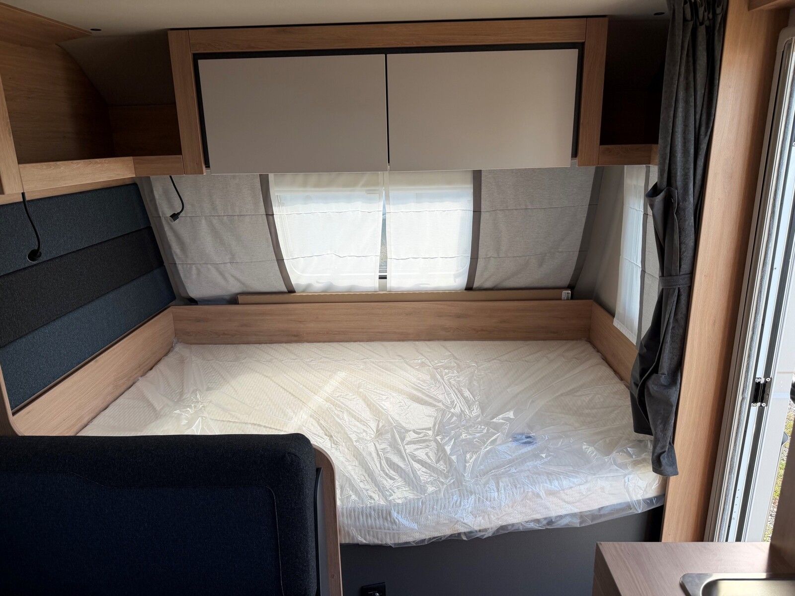 Fahrzeugabbildung Knaus Sport 500 KD Markise Etagenbett Design Paket