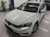 Volkswagen Golf VII 1.6 TDI*AUT*NAV*ACC*PDC*MASS*STDH*ZHNRN - Volkswagen Golf mit Diesel-Antrieb: Standheizung, Kombi
