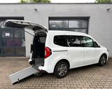 Mercedes-Benz T-160 Behindertengerecht Rollstuhlrampe - weiße Mercedes-Benz T-Klasse