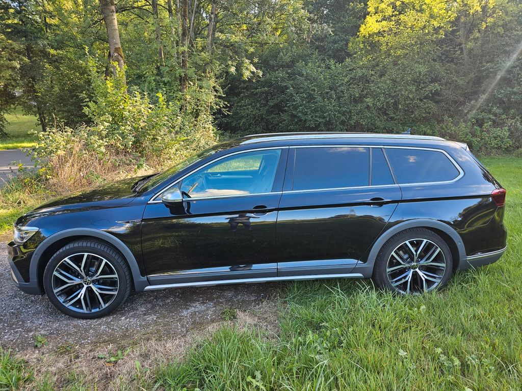 Image of Volkswagen Passat Alltrack