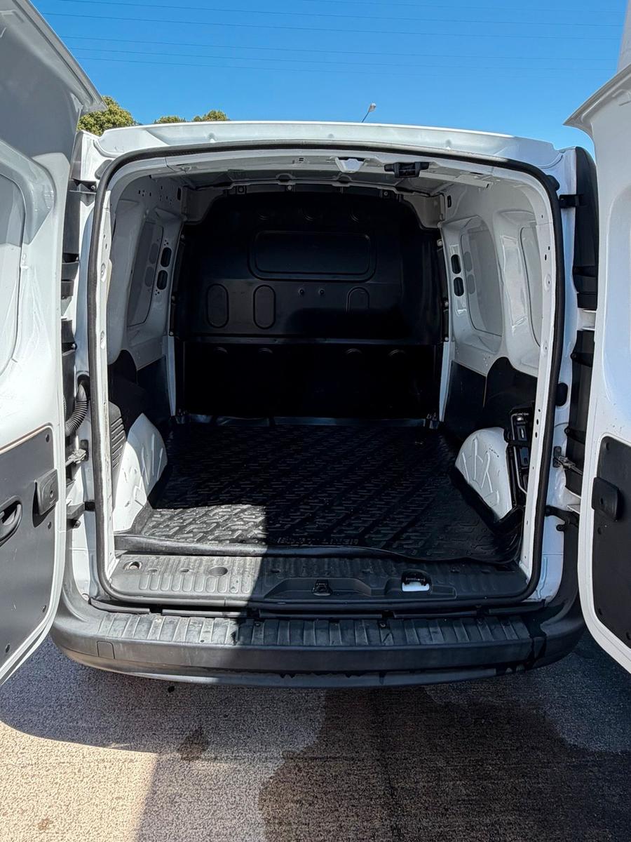 Renault Kangoo 2015 — photo 5