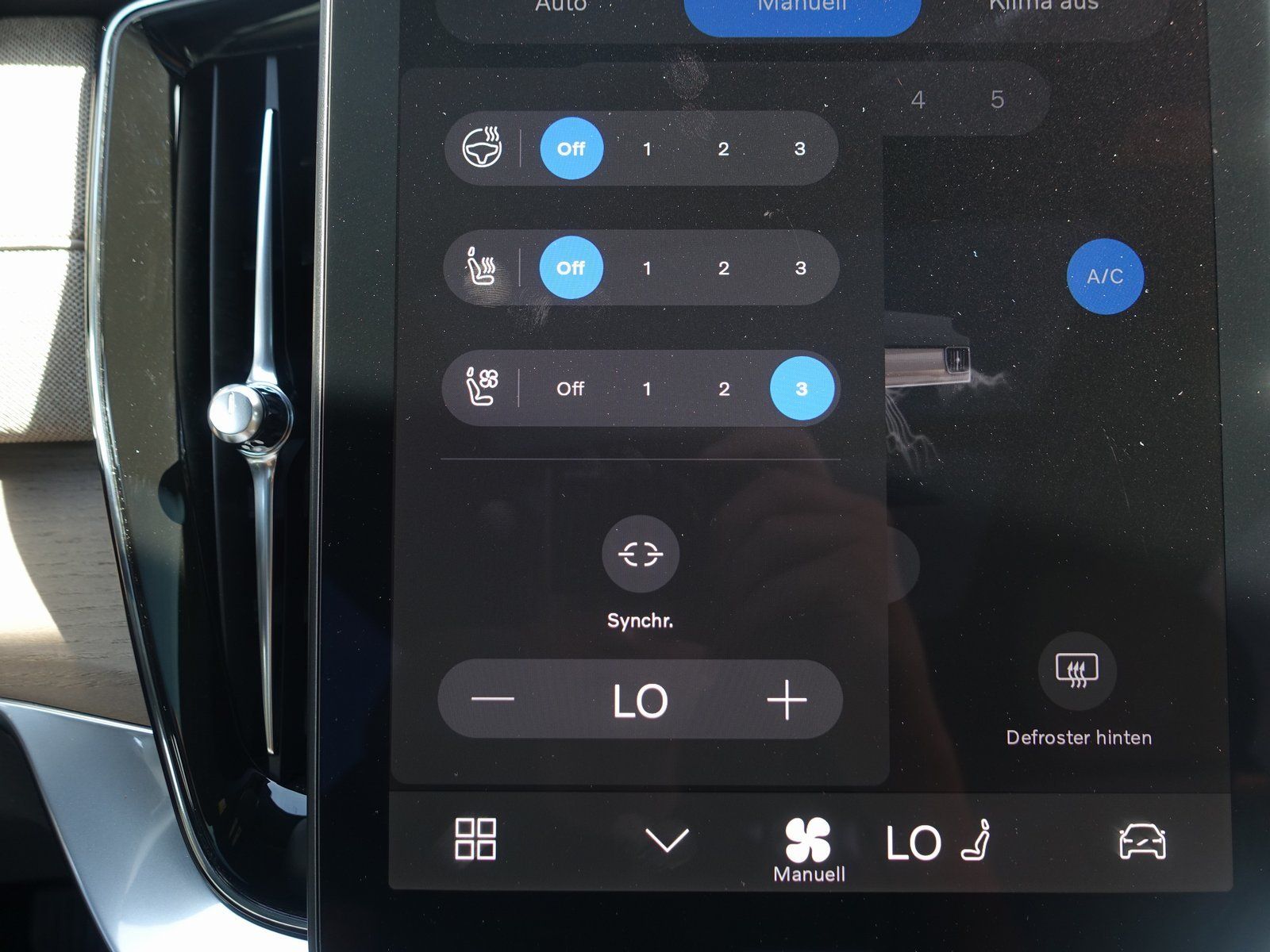 Volvo XC90 Plus T8 AWD Plug-in Hybrid Pano B&W HuD AHK foto 18