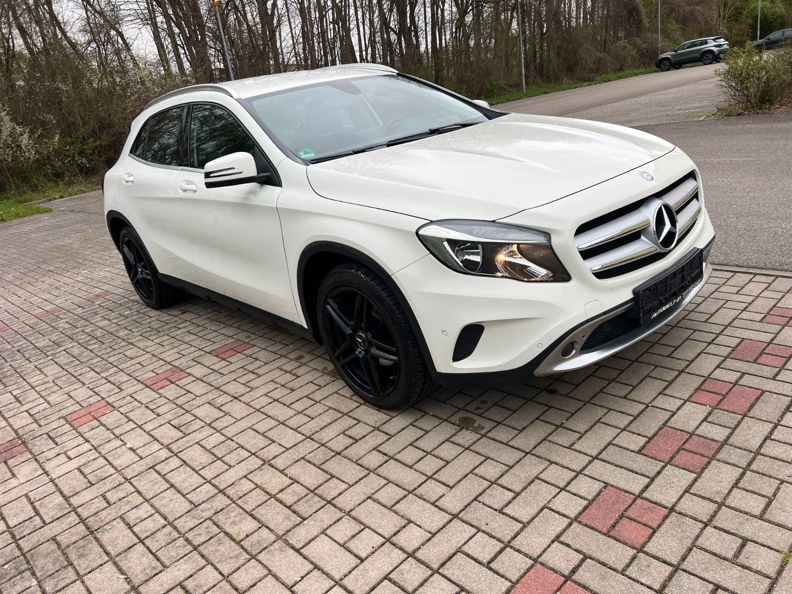 MERCEDES-BENZ GLA 220 d 4MATIC DCT Style Style