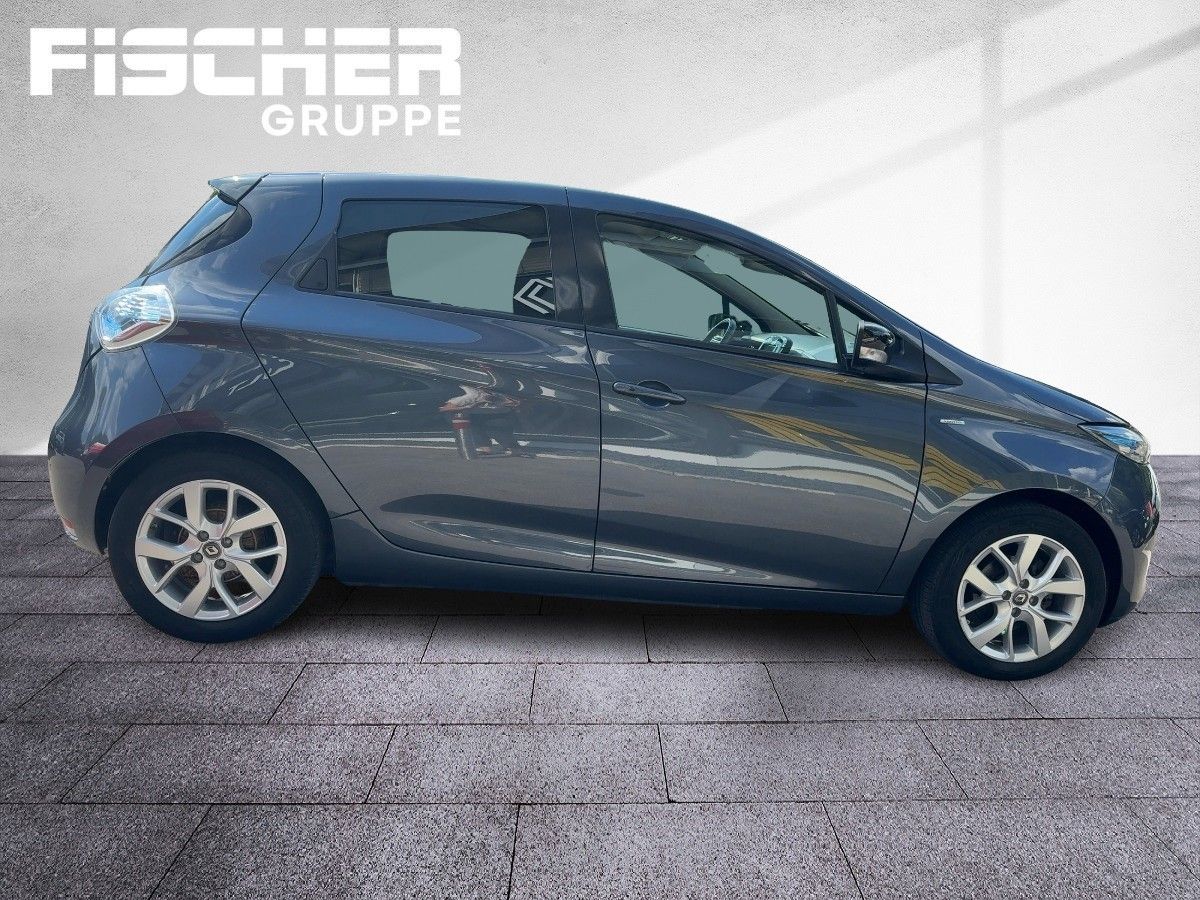 Fahrzeugabbildung Renault ZOE Life R110 Z.E 40 EPH (Batt.-miete)