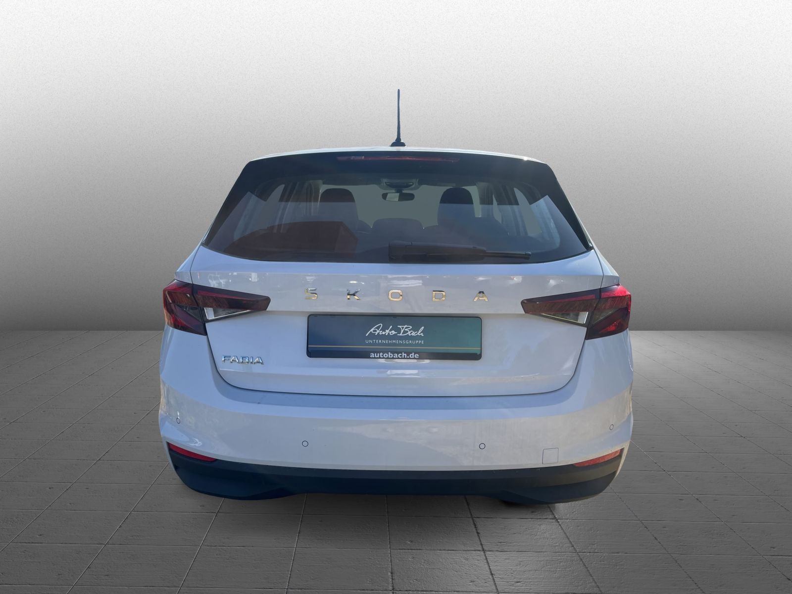 Skoda Fabia Essence 1,0 MPI KLIMA LED PDC Lane Assist imagem 3