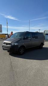 Volkswagen T5 Transporter mit Camper-Ausbau - Volkswagen T5: Ausbau