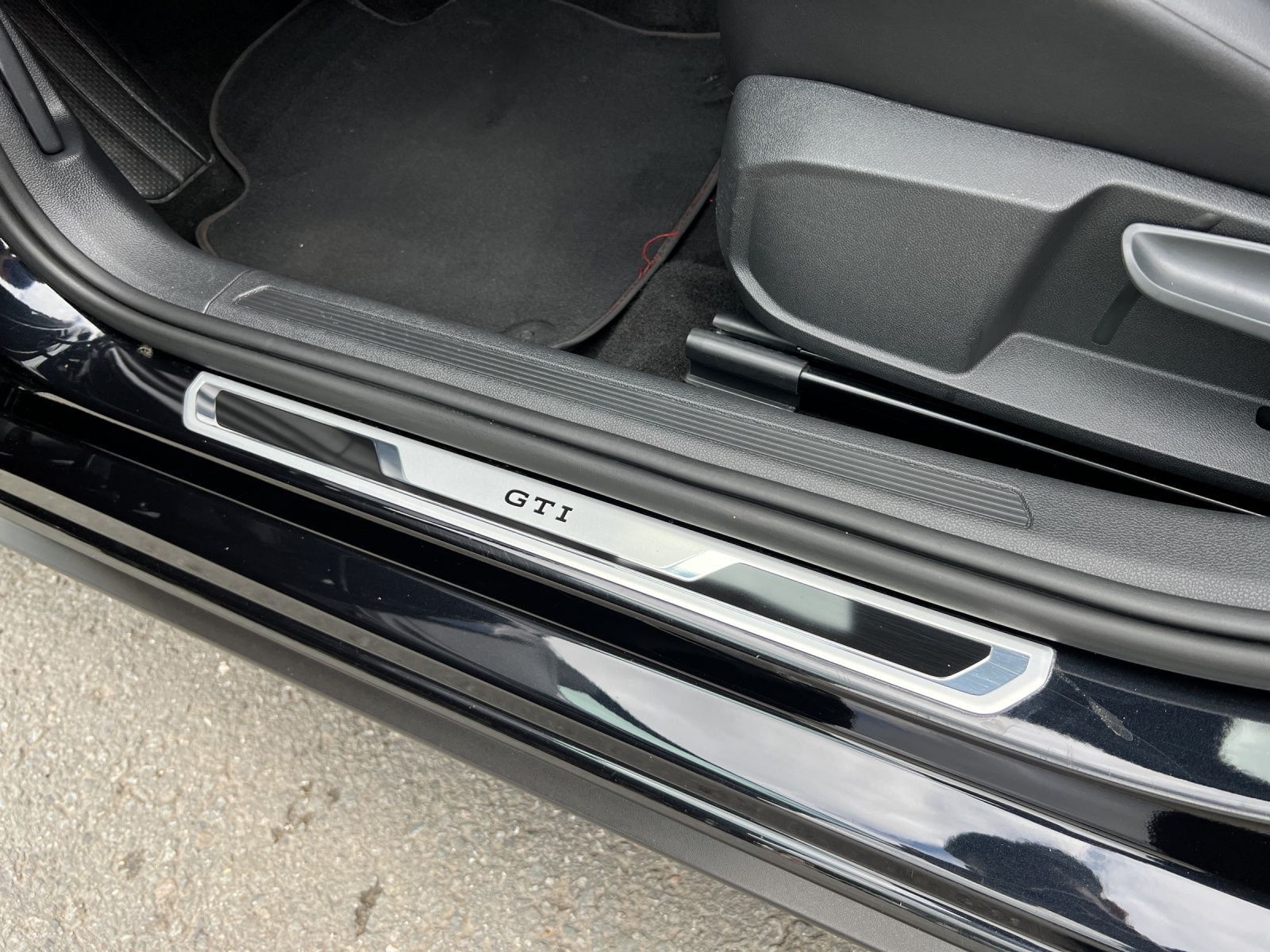 Polo GTI 2.0 TSI DSG Navi*Kamera*Pano*ACC*