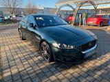 Jaguar Xe Wenig Kilometer - Jaguar Gebrauchtwagen in Dresden