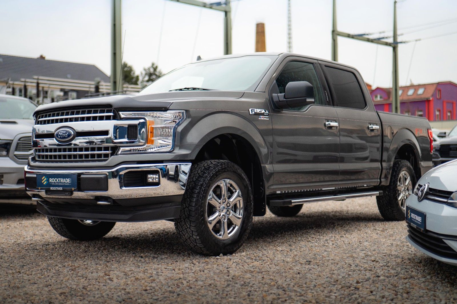 Fahrzeugabbildung Ford F150 5.0L V8 4x4 Offroad XLT SupCrew Unfallfrei