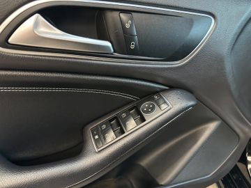MYAUTOCENTER – Gebraucht- und Jahreswagen mit Werkstattservice in Pfaffenhofen Mercedes-Benz CLA 200 Shooting Brake *TEMPOMAT*NAVI*KLIMA*