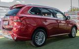 Mitsubishi Outlander PHEV Top 4WD|LEDER|SCHIEBEDACH - Mitsubishi Outlander SUV