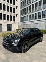 Mercedes-Benz Mercedes Benz GLA 180 Urban Night|CarPlay|... - Mercedes-Benz GLA 180 von privat