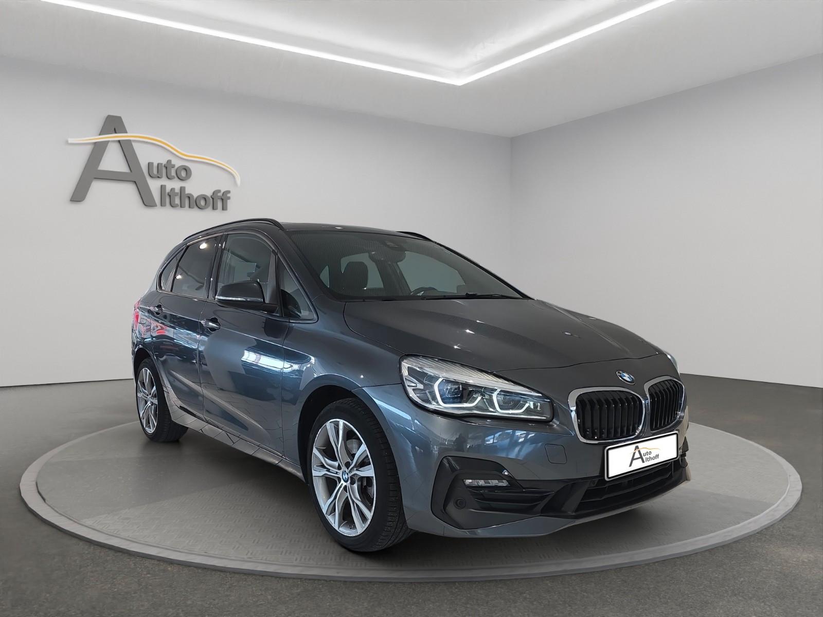 BMW 220i Active Tourer Sport Line PANO KAM HUD LED