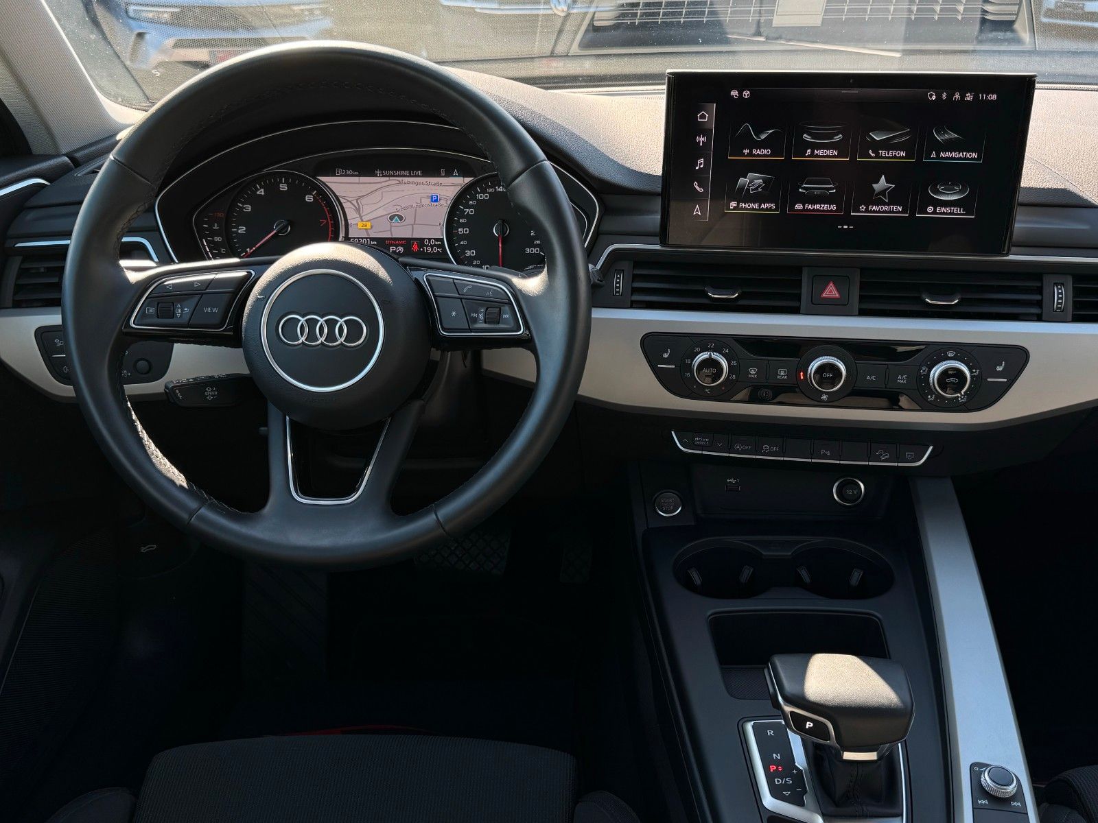 Fahrzeugabbildung Audi A4 Allroad 45 TFSI quattro Pano Temp. Navi SHZ