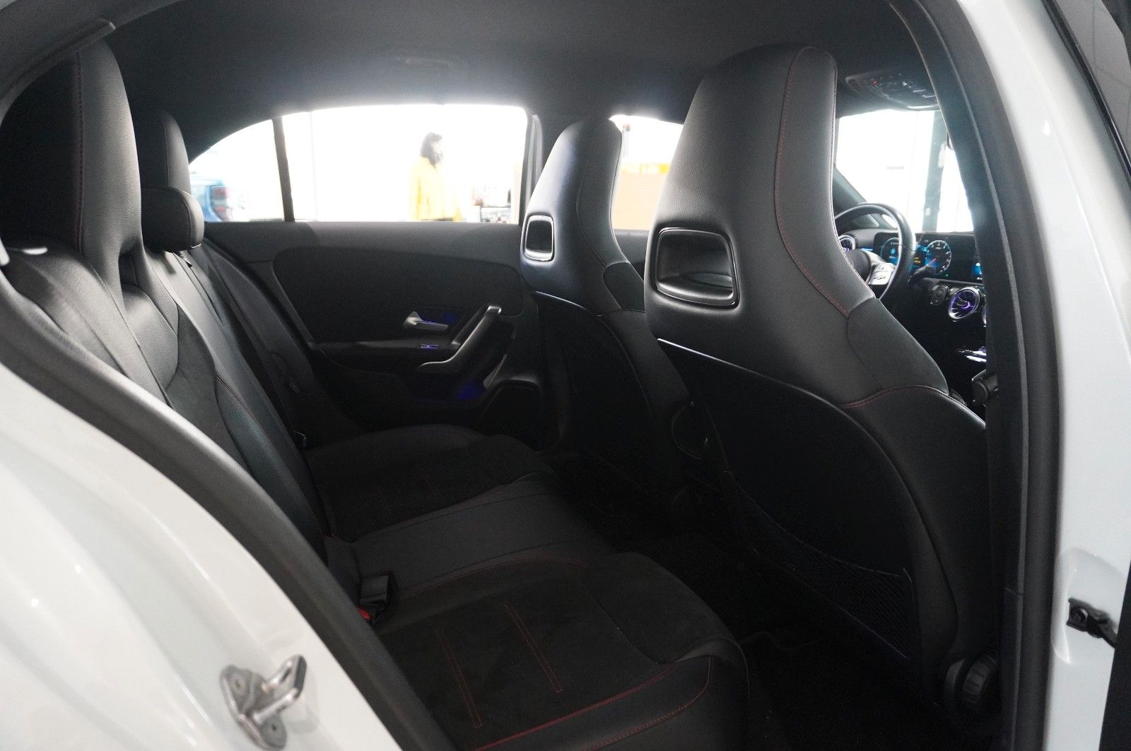 Fahrzeugabbildung Mercedes-Benz A 180 AMG LINE 7G-DCT NAVI/LED/VIRT./KAMERA/DAB+
