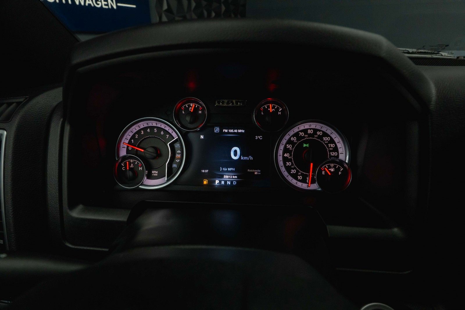 Fahrzeugabbildung Dodge RAM 5.7 V8 HEMI 4x4 OFFROAD Night LONGBED *19%*