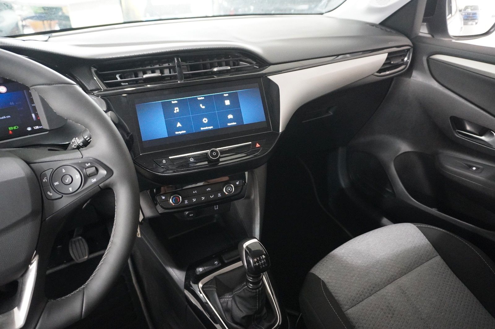Fahrzeugabbildung Opel Corsa F 1.2 FACELIFT NAVI/LED/KAMERA/VIRTU./DAB+
