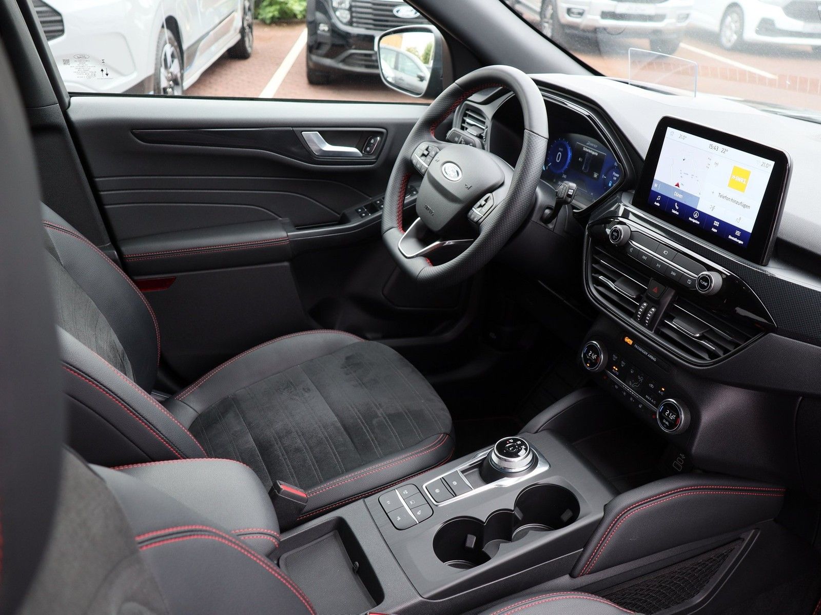 Ford Kuga Plug-In Hybrid ST-Line X imagem 3